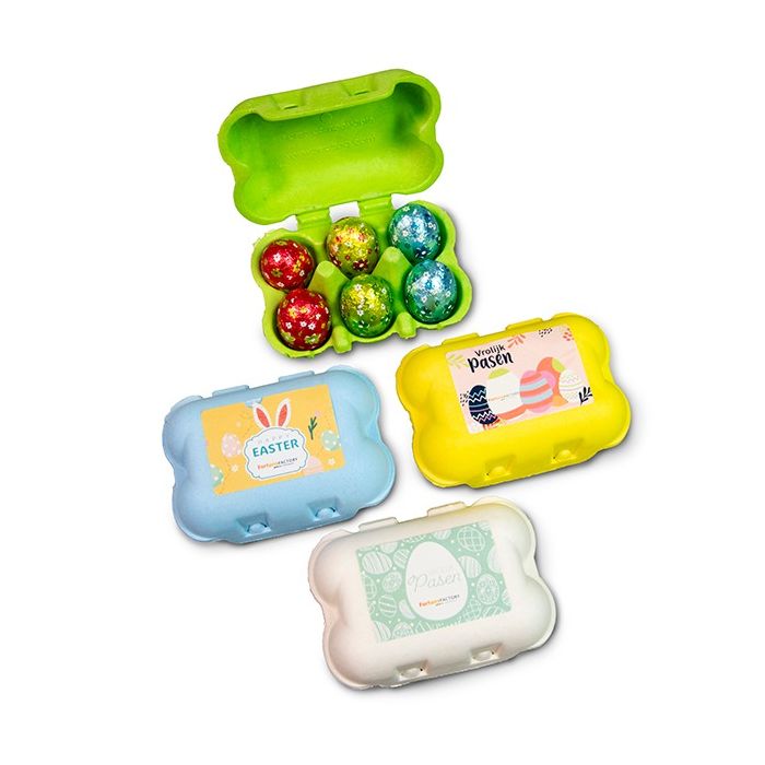 Gekleurd eierdoosje met crispy eitjes