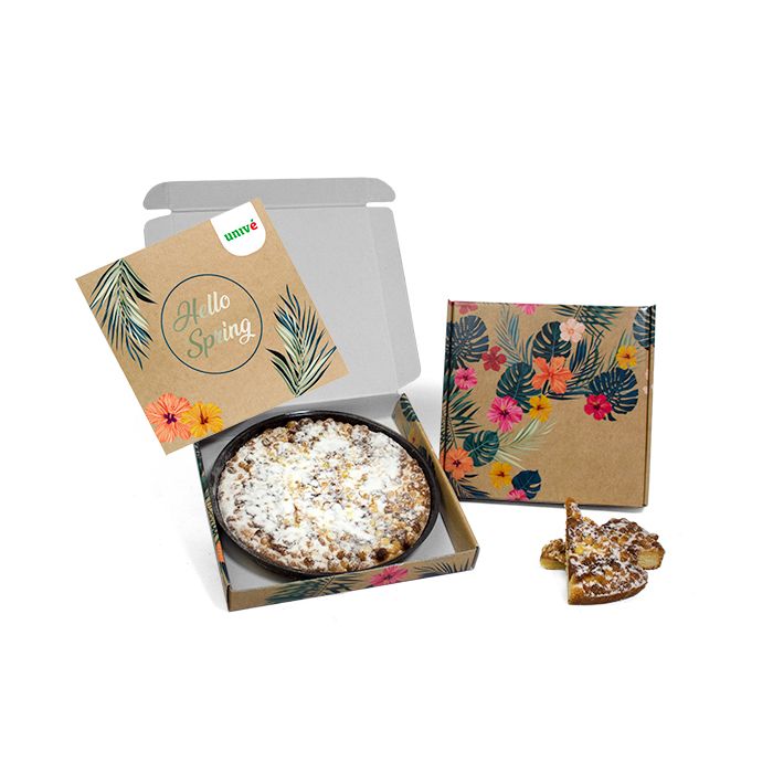 Taartje in bloemenverzenddoosje