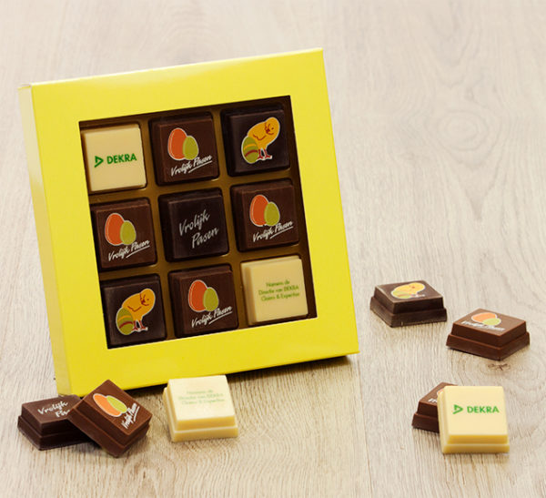 Een doosje paaspralines voor Dekra