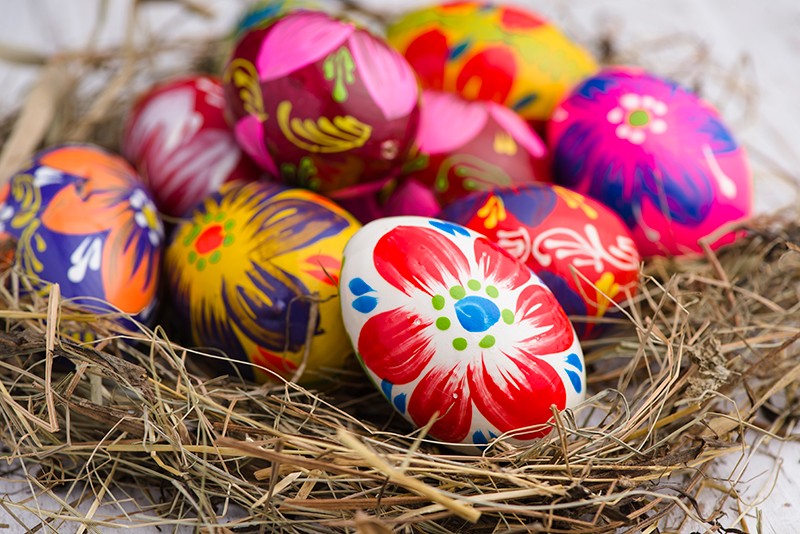 elke keer In hoeveelheid Verfijnen Chocolade paaseitjes in uiteenlopende verpakkingen - Paasgeschenken